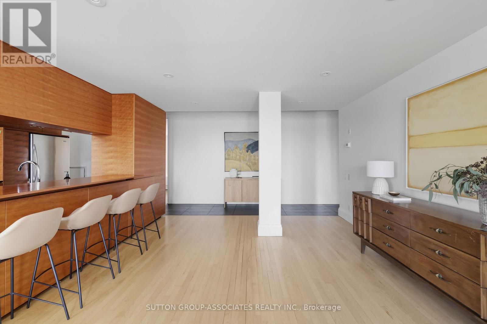 408 - 385 Brunswick Avenue, Toronto (Annex), Ontario  M5R 3R1 - Photo 5 - C12395582