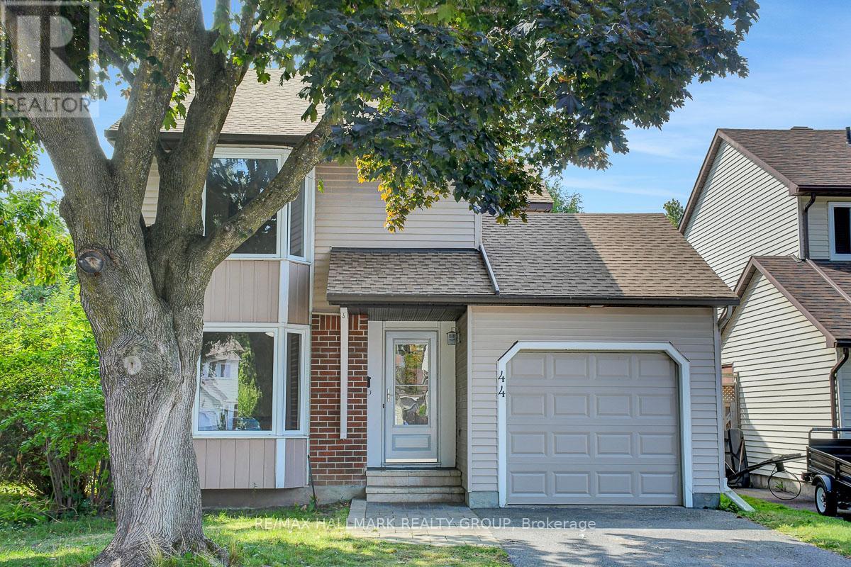 Property at 44 TURRET COURT image 1
