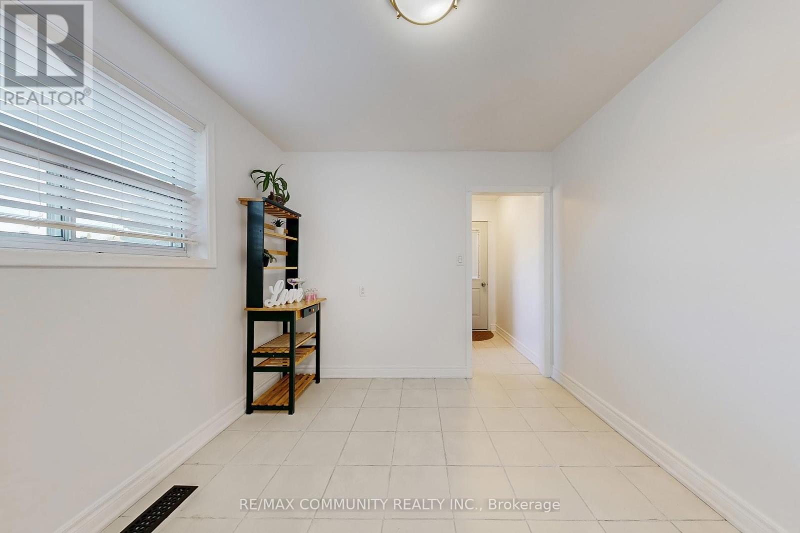 855 Zator Avenue, Pickering (Bay Ridges), Ontario  L1W 1Y2 - Photo 11 - E12395529