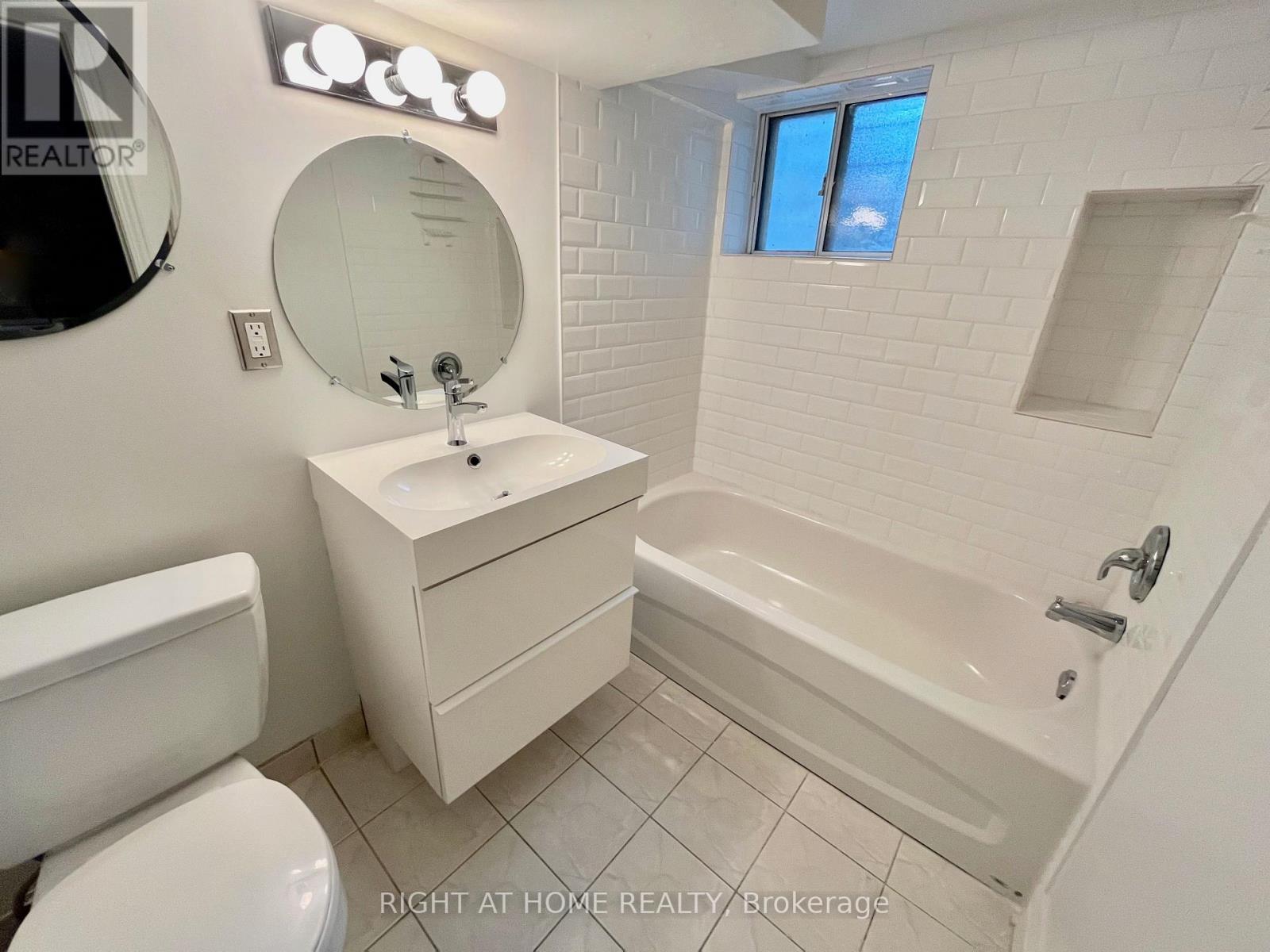75 Dingwall Avenue, Toronto, Ontario  M4J 1C4 - Photo 24 - E12395560