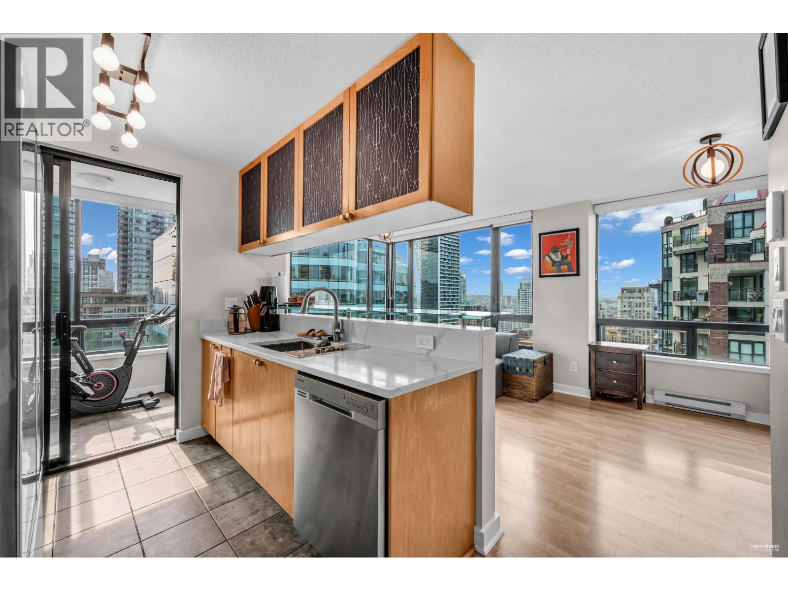 1504 1003 BURNABY STREET, Vancouver, British Columbia