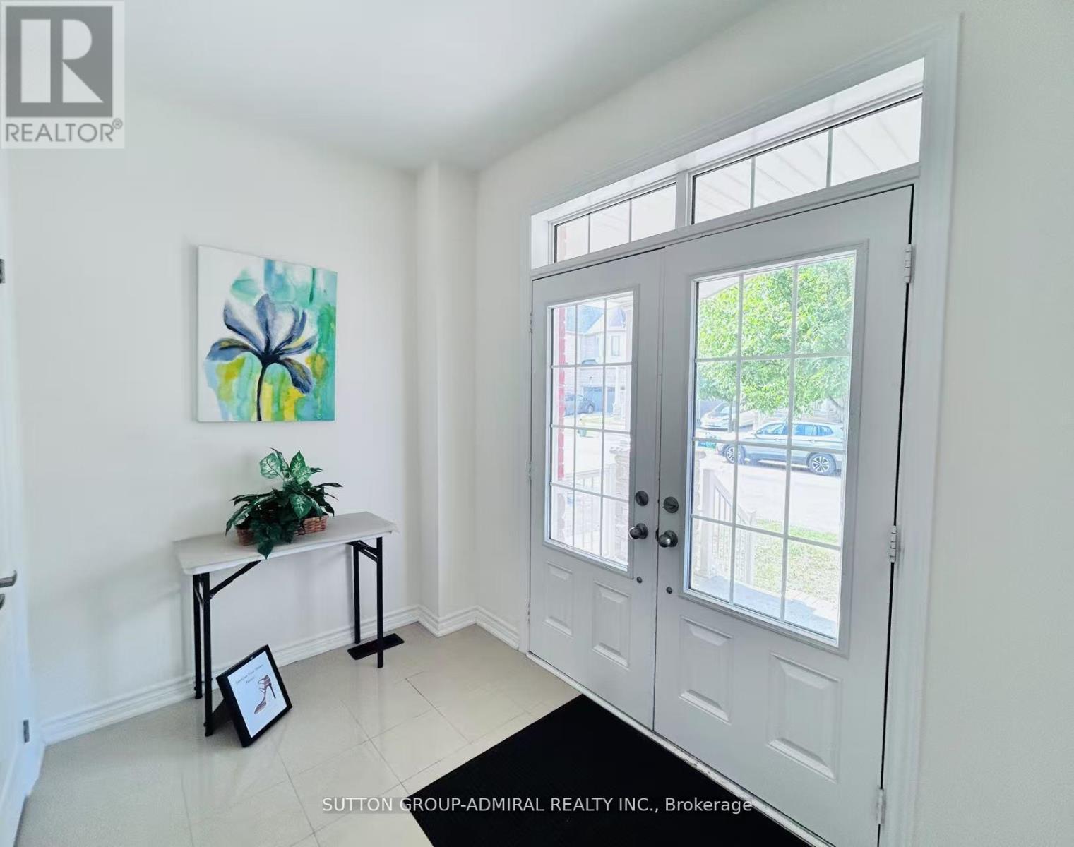 81 Livante Court, Markham, Ontario  L6C 1J5 - Photo 3 - N12395451