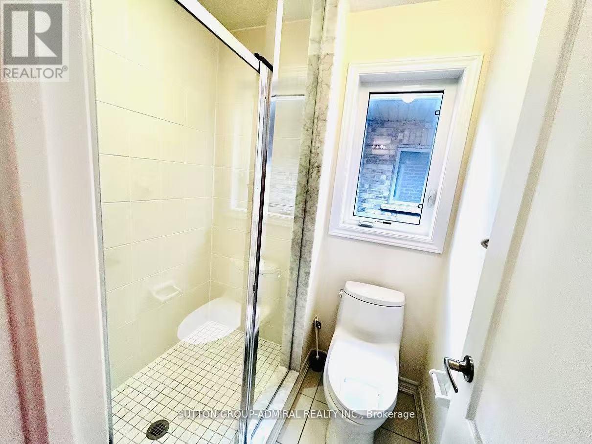 81 Livante Court, Markham, Ontario  L6C 1J5 - Photo 37 - N12395451