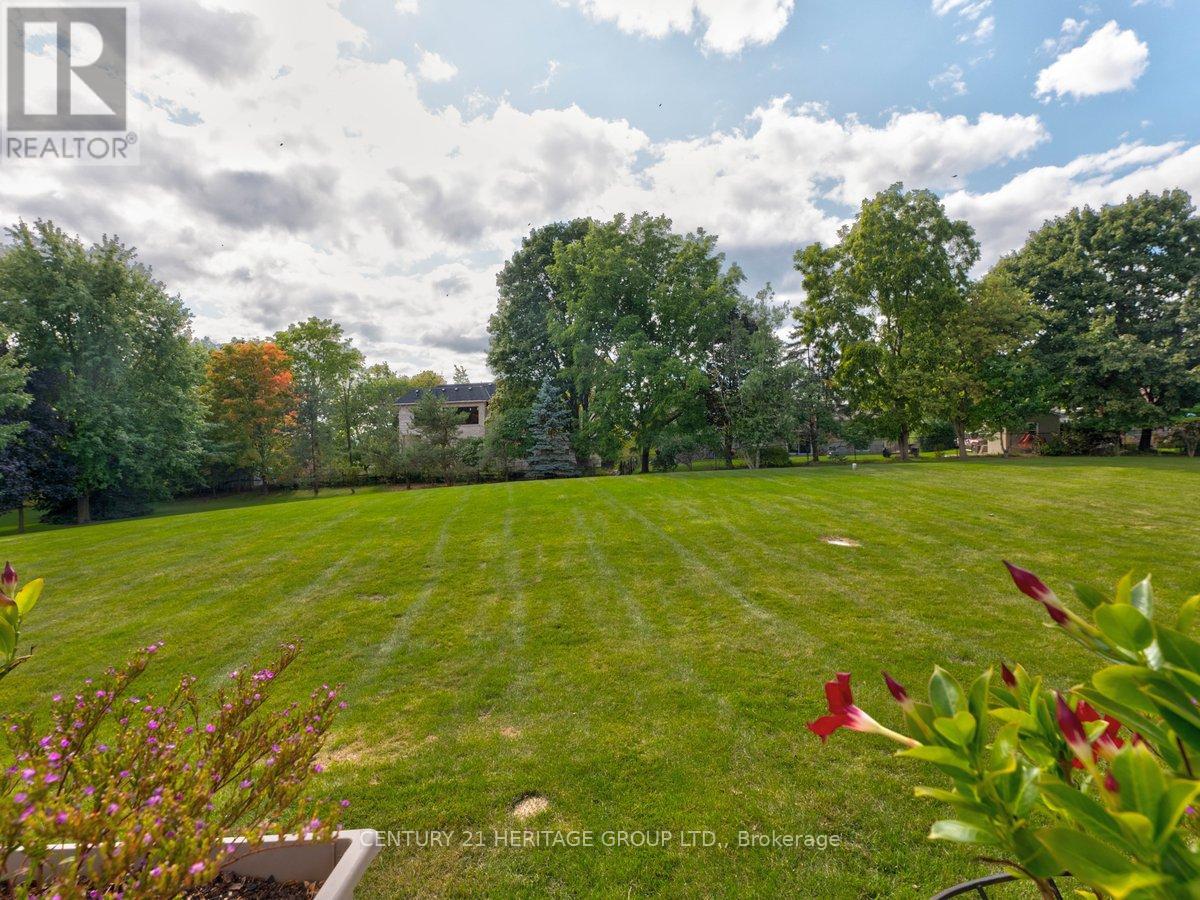 12 Prince Adam Court, King, Ontario  L7B 1M1 - Photo 36 - N12395469