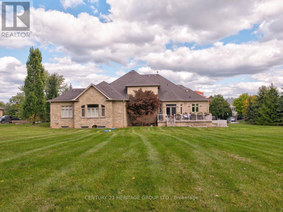 12 Prince Adam Court, King, Ontario  L7B 1M1 - Photo 37 - N12395469