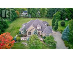 12 PRINCE ADAM COURT, King, Ontario