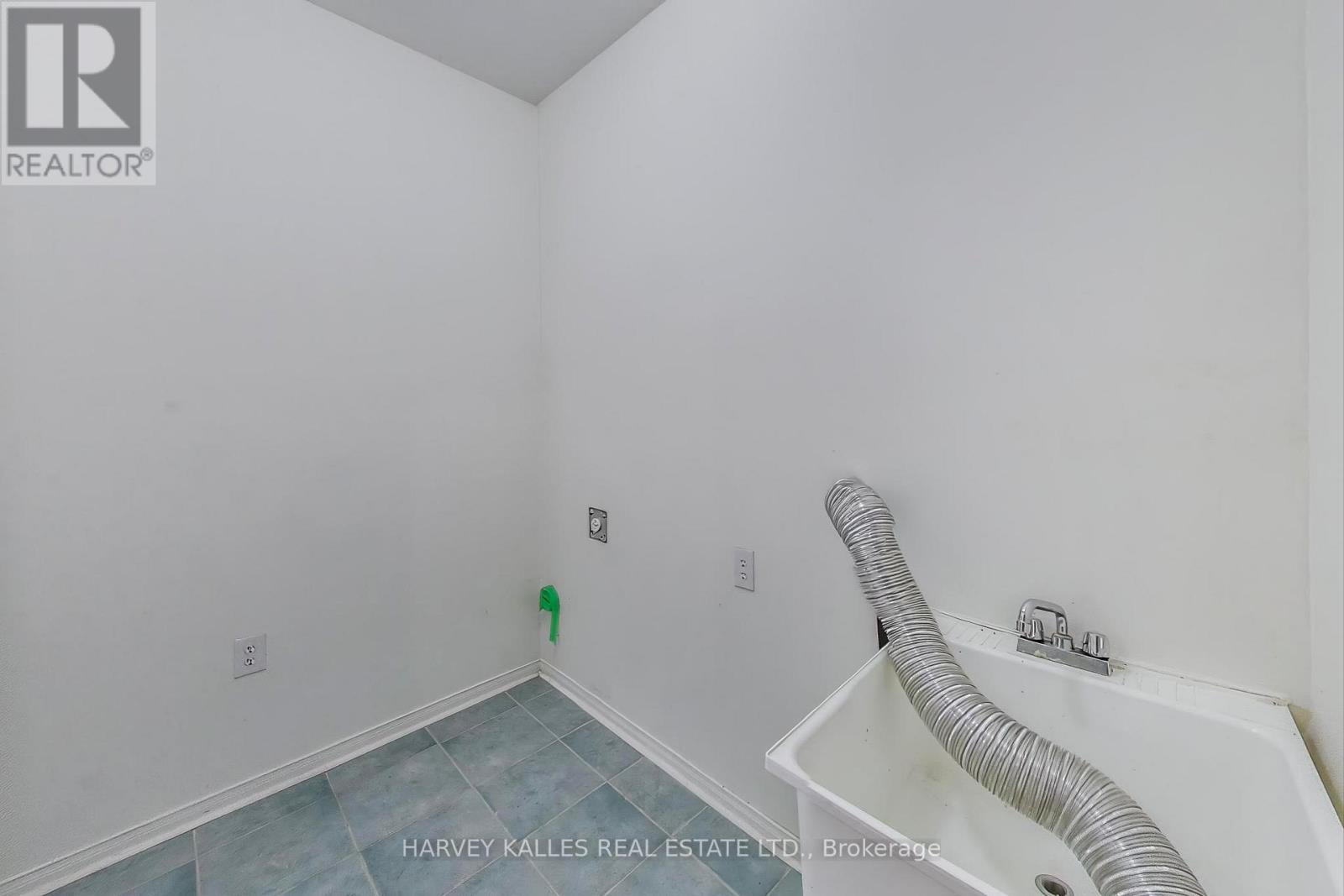 802 Cornell Rouge Boulevard, Markham (Cornell), Ontario  L6B 0K6 - Photo 16 - N12395541