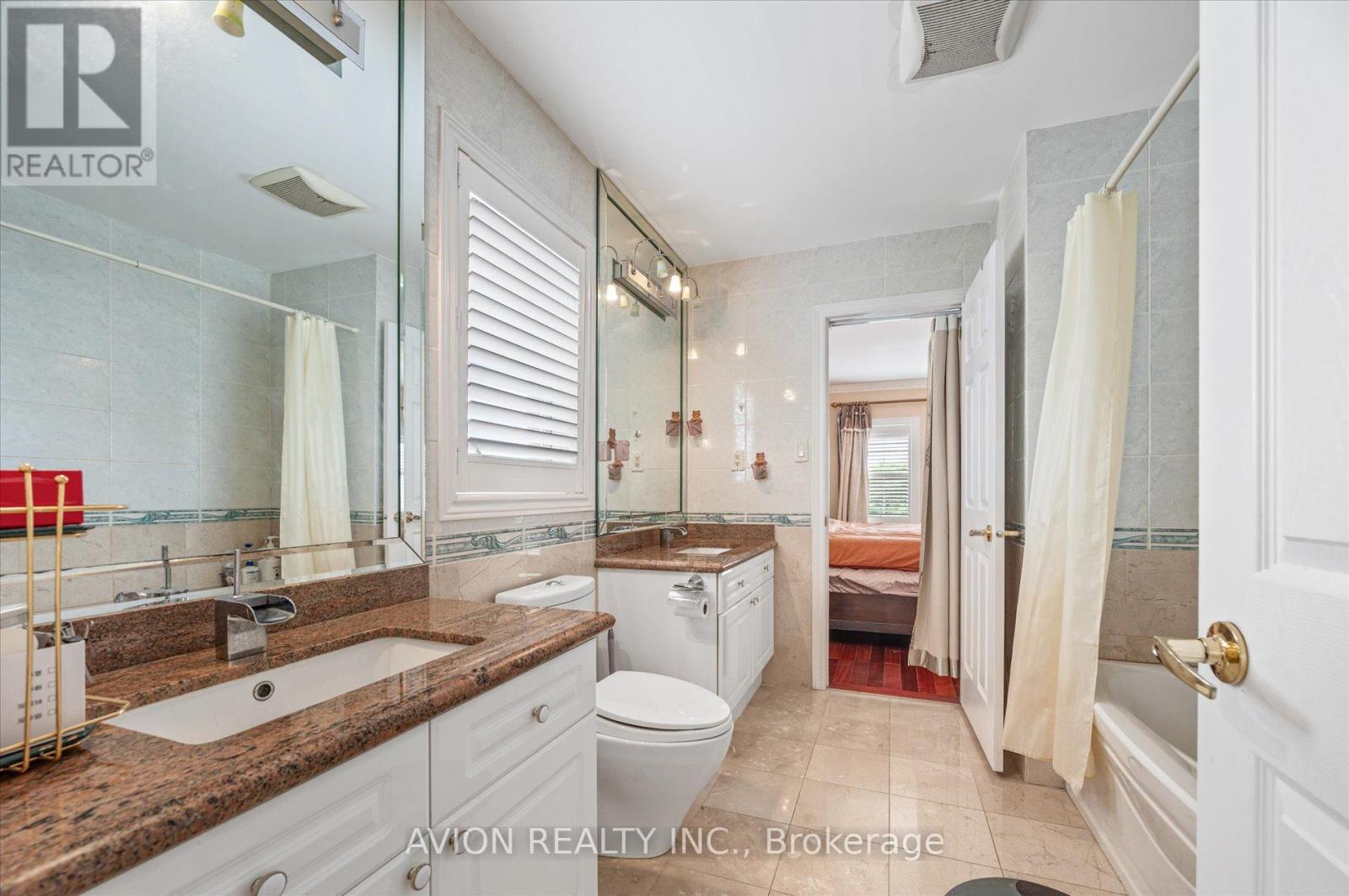 55 Frybrook Crescent, Richmond Hill, Ontario  L5B 4B9 - Photo 29 - N12395564