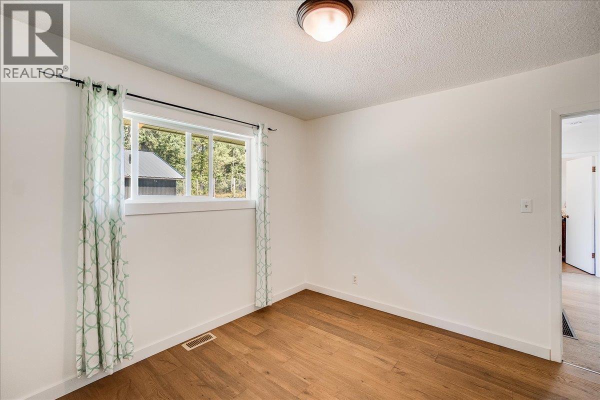 3710 Ladybird Road, Krestova, British Columbia  V0G 1H2 - Photo 32 - 10362183