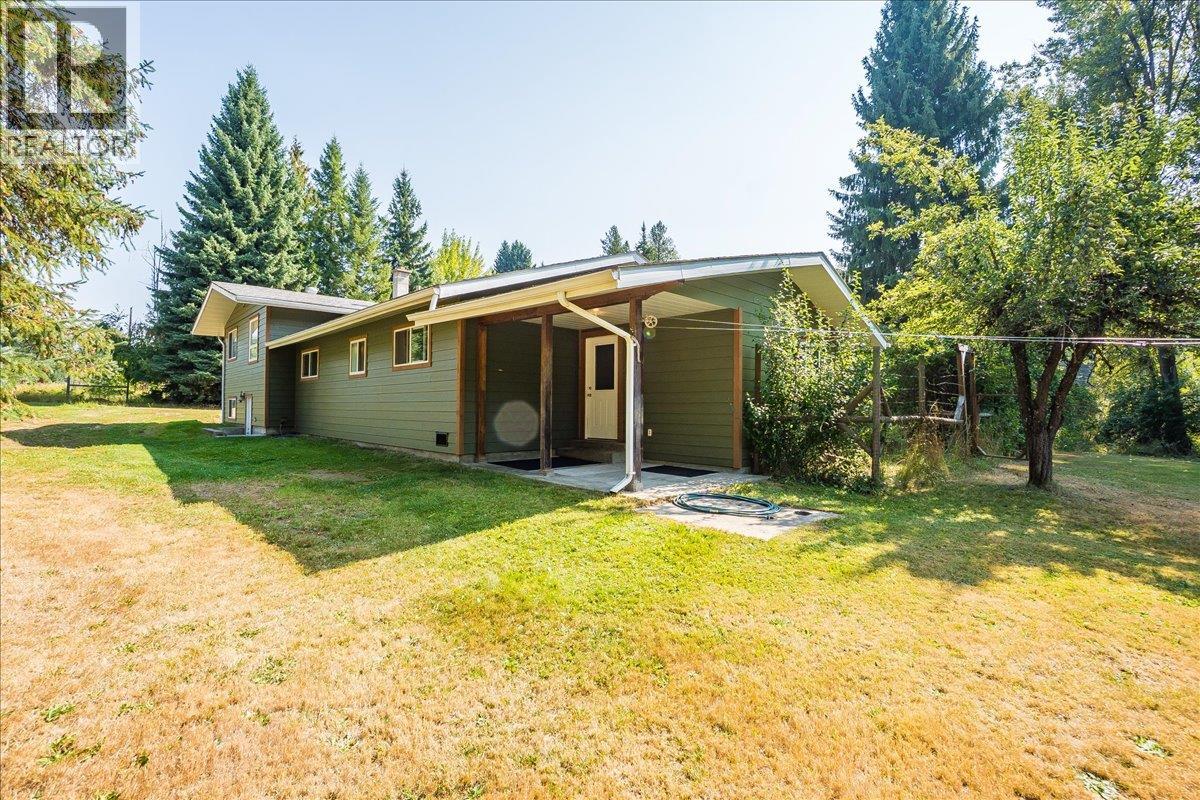 3710 Ladybird Road, Krestova, British Columbia  V0G 1H2 - Photo 40 - 10362183