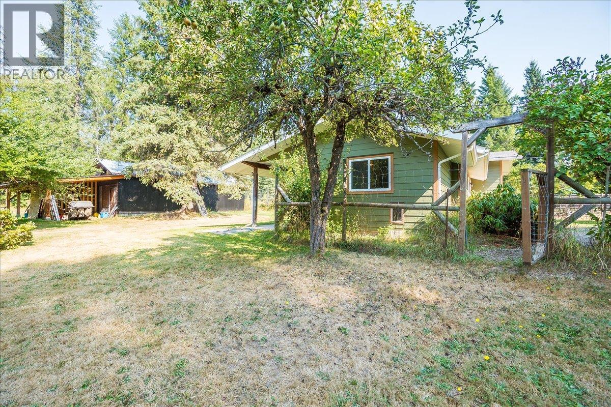 3710 Ladybird Road, Krestova, British Columbia  V0G 1H2 - Photo 57 - 10362183