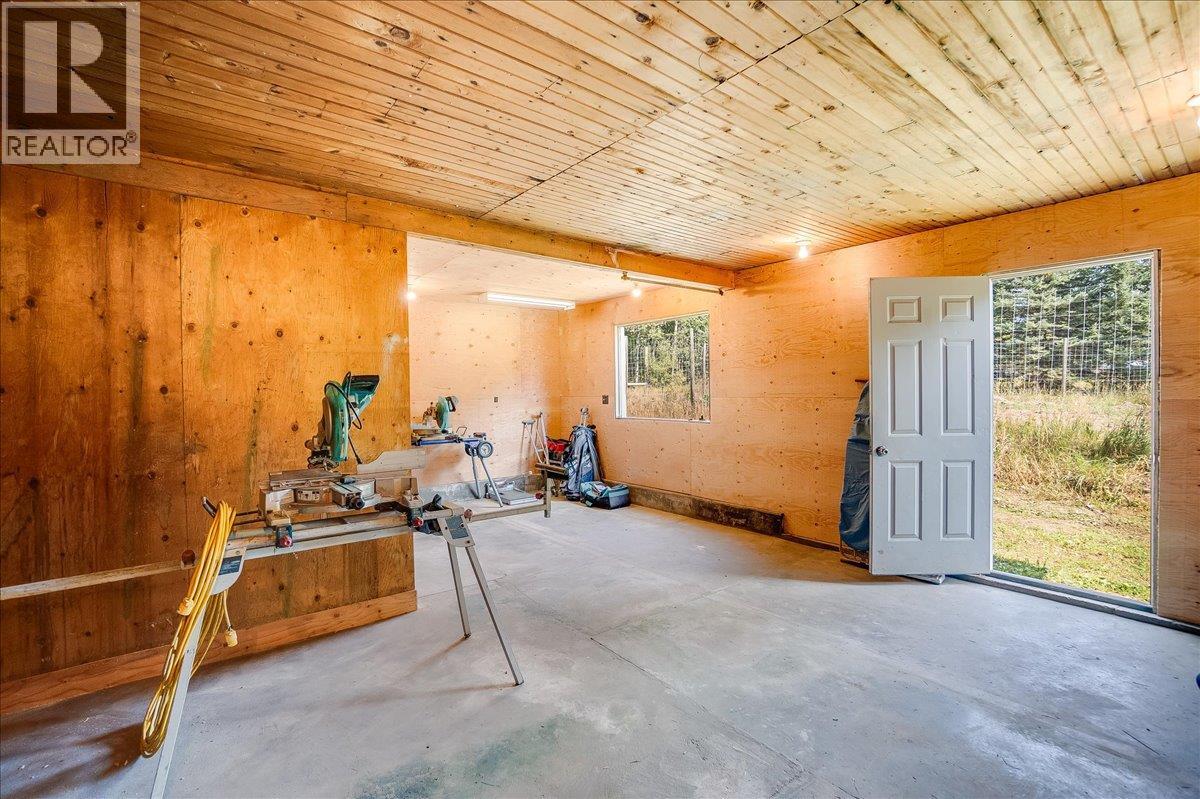 3710 Ladybird Road, Krestova, British Columbia  V0G 1H2 - Photo 47 - 10362183