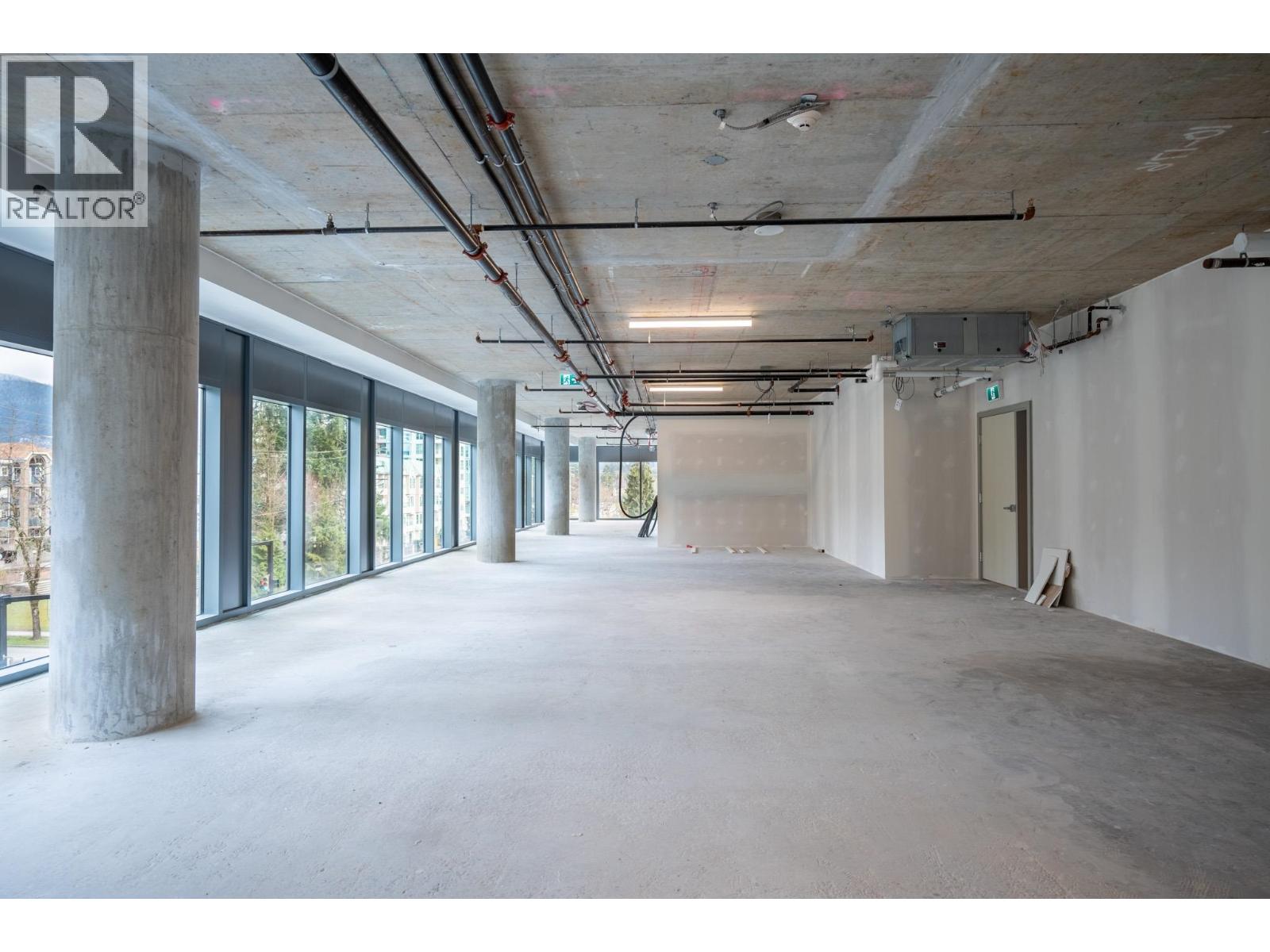 402 3056 Glen Drive, Coquitlam, British Columbia  V3B 0V1 - Photo 11 - C8072077