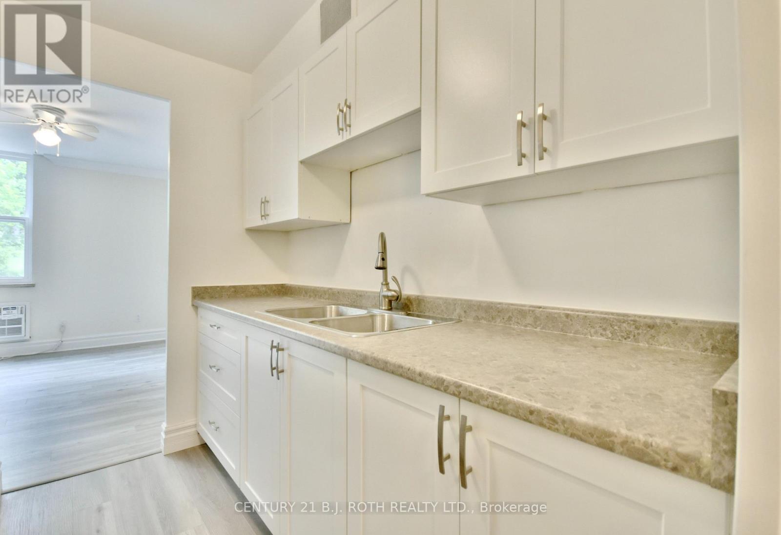 21 - 2 Grove Street E, Barrie, Ontario  L4M 2N5 - Photo 10 - S12395590