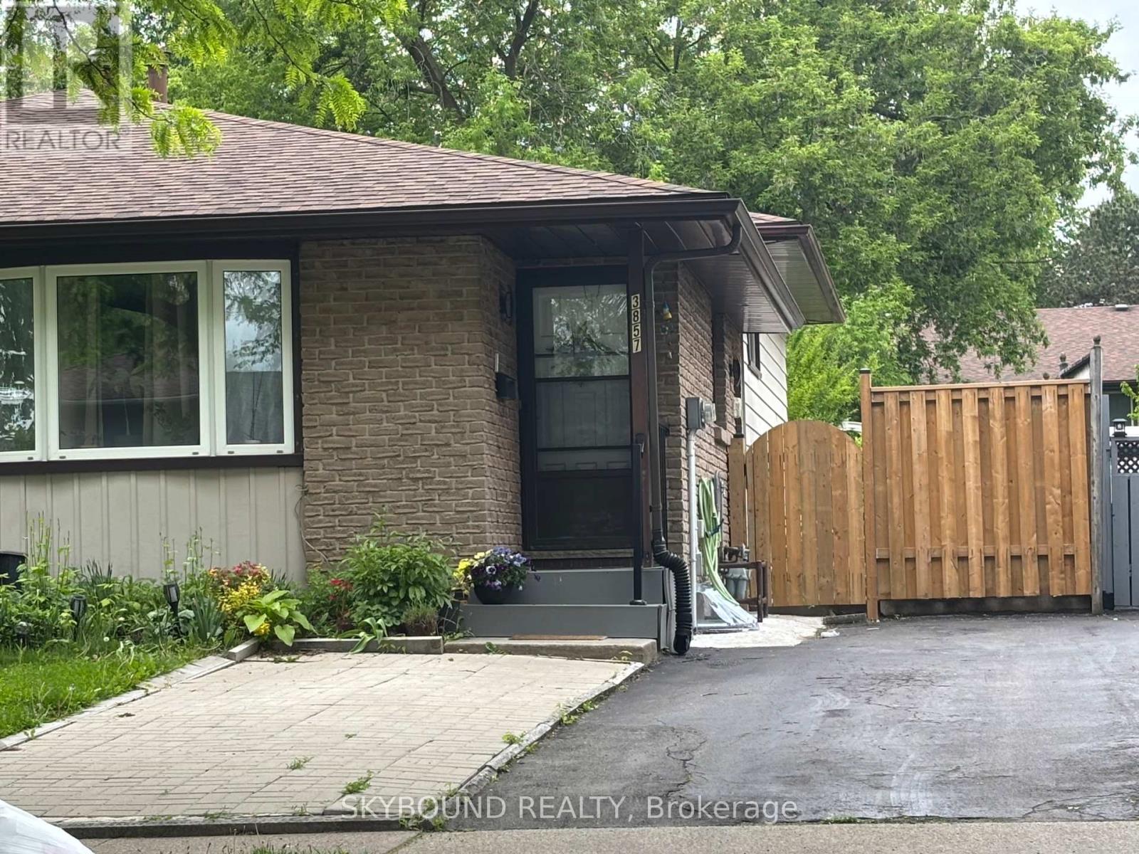 UPPER UNIT - 3857 PANAMA COURT, Niagara Falls, Ontario