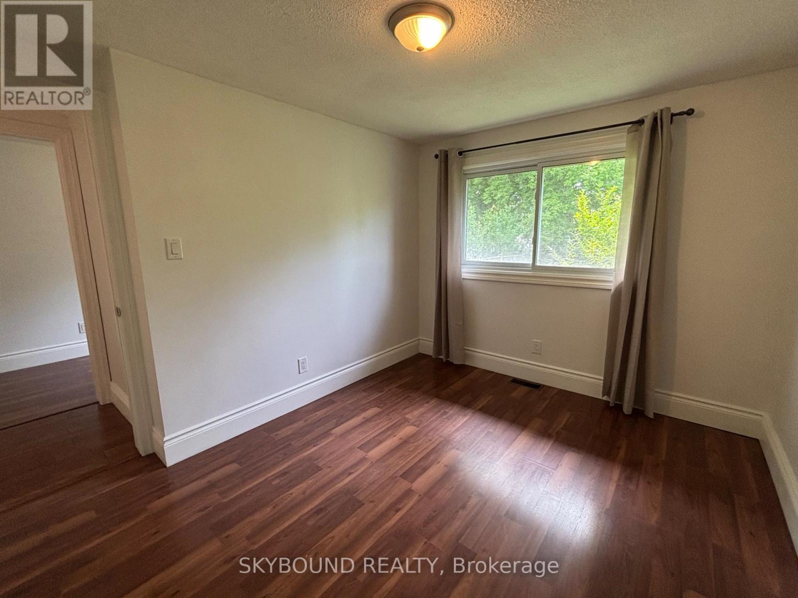 Upper Unit - 3857 Panama Court, Niagara Falls, Ontario  L2J 3Z8 - Photo 16 - X12372634