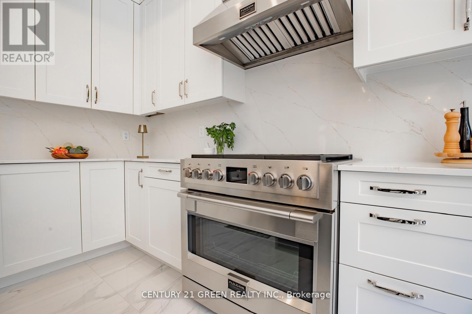 1290 Felicity Gardens, Oakville, Ontario  L6M 5L6 - Photo 20 - W12395487