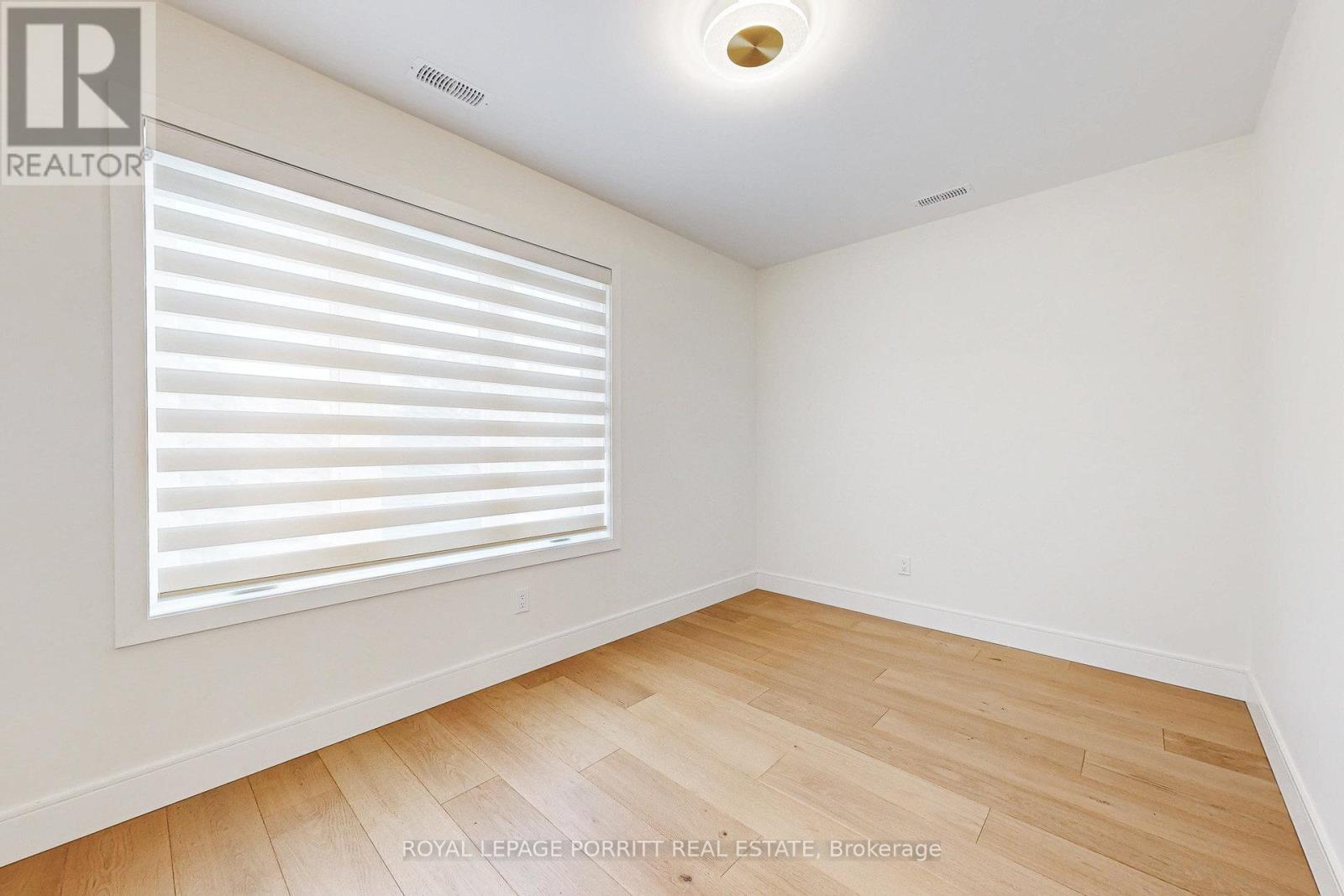 94 Edgecroft Road, Toronto, Ontario  M8Z 2C3 - Photo 22 - W12395534