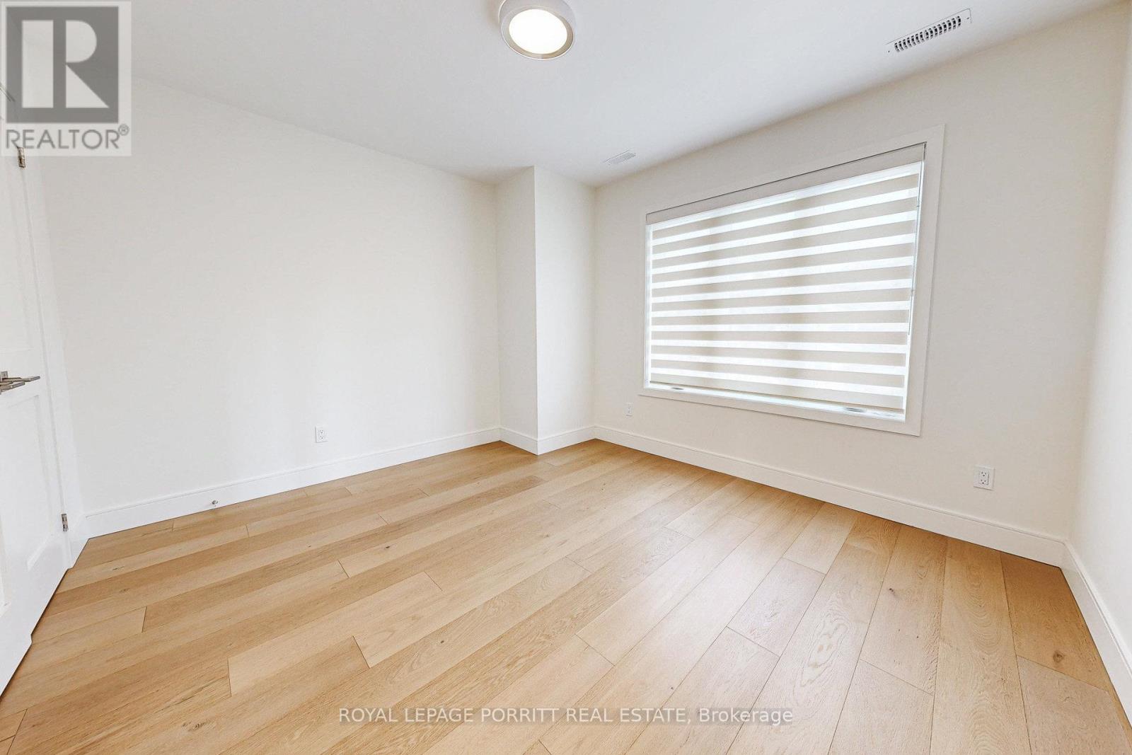 94 Edgecroft Road, Toronto, Ontario  M8Z 2C3 - Photo 25 - W12395534