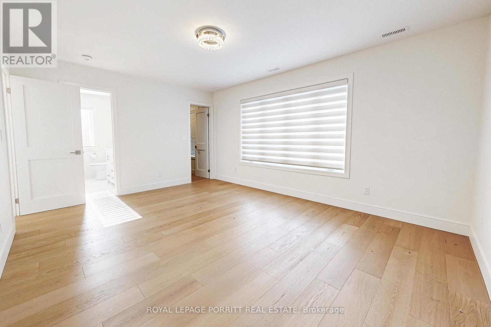 94 Edgecroft Road, Toronto, Ontario  M8Z 2C3 - Photo 33 - W12395534
