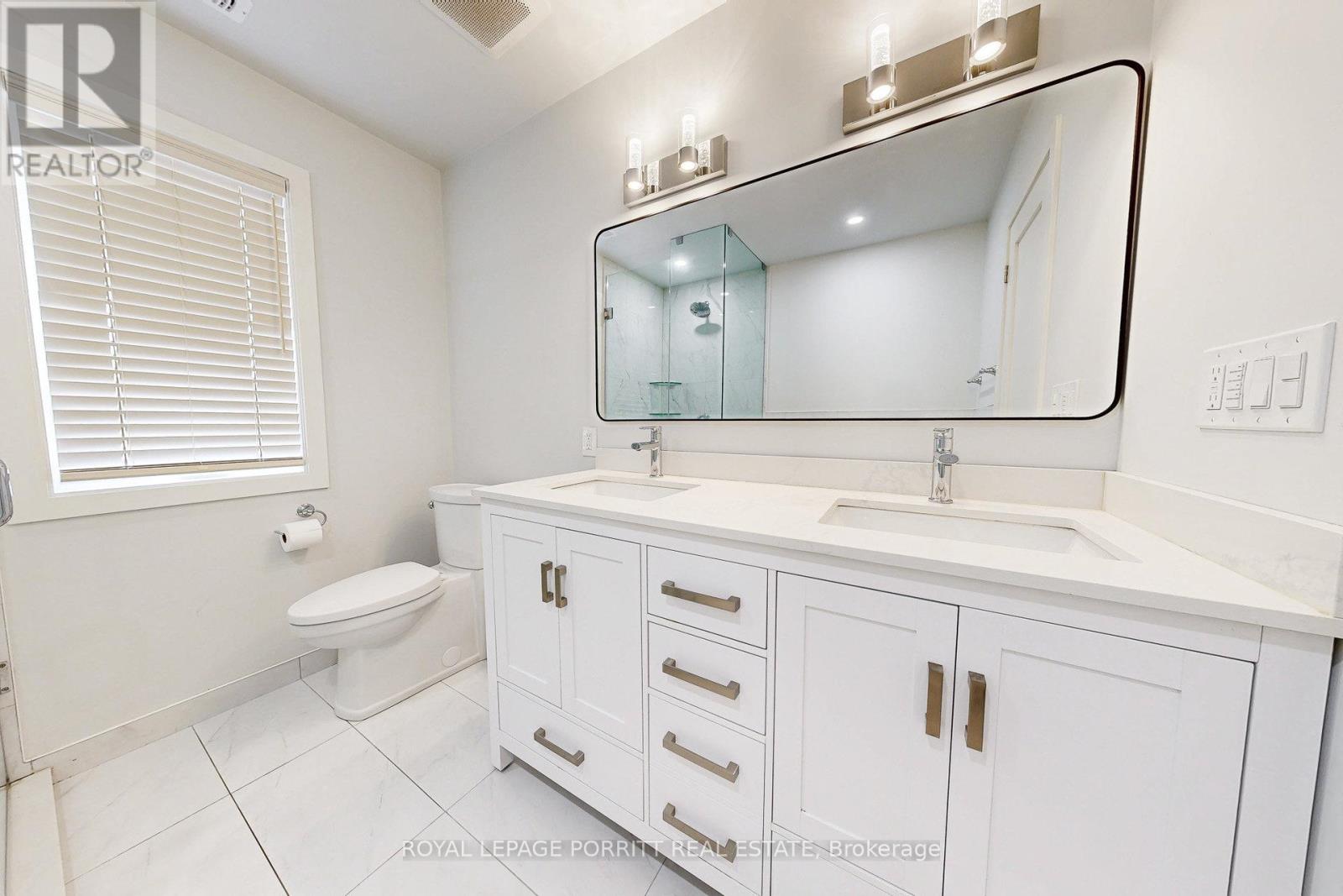 94 Edgecroft Road, Toronto, Ontario  M8Z 2C3 - Photo 35 - W12395534