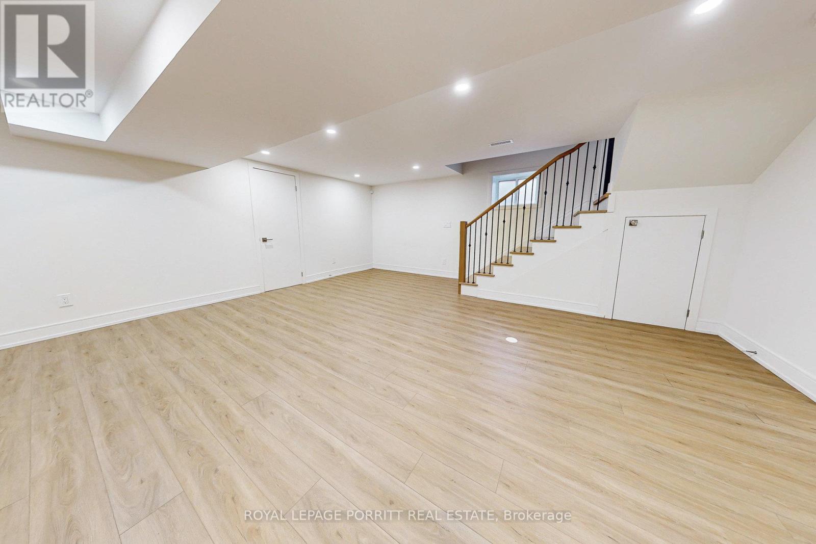 94 Edgecroft Road, Toronto, Ontario  M8Z 2C3 - Photo 38 - W12395534