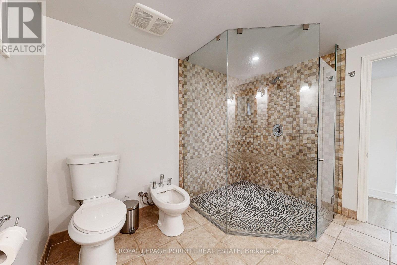 94 Edgecroft Road, Toronto, Ontario  M8Z 2C3 - Photo 42 - W12395534