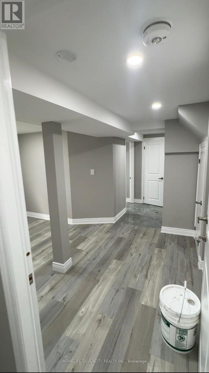 8 Golden Gate Drive, Brampton, Ontario  L6S 2K5 - Photo 6 - W12395538