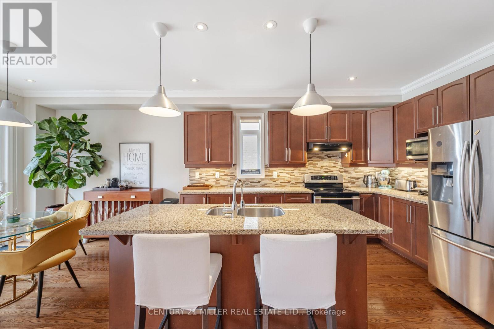 2098 Wildfel Way, Oakville, Ontario  L6M 0E2 - Photo 9 - W12395574