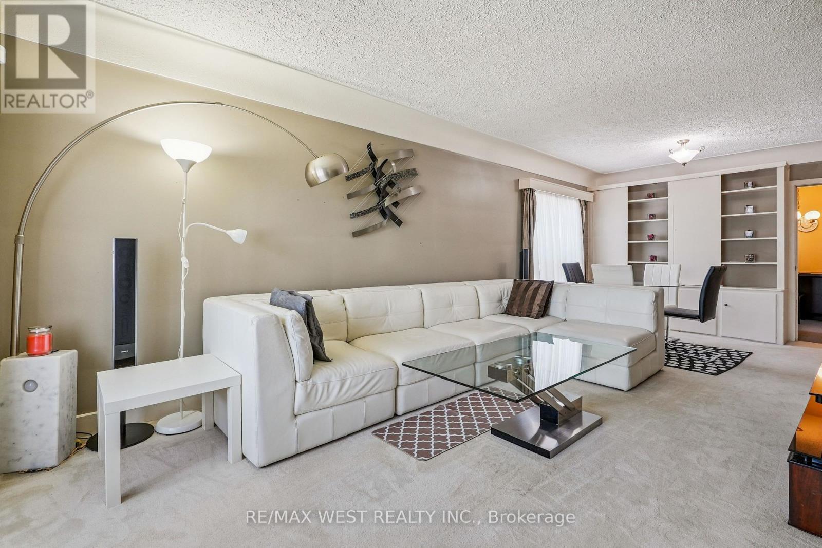 57 East 36th Street, Hamilton, Ontario  L8V 3Y8 - Photo 2 - X12395441