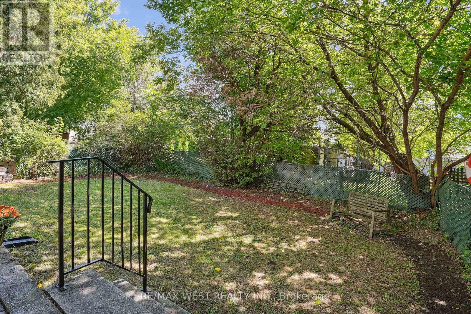 57 East 36th Street, Hamilton, Ontario  L8V 3Y8 - Photo 9 - X12395441