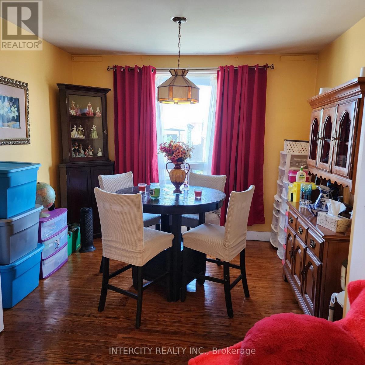 Property at 70 MAYFLOWER AVENUE image 5