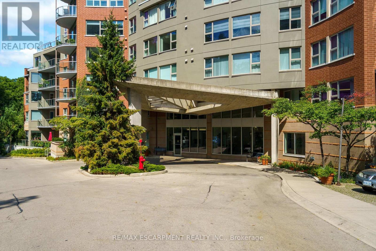 102 - 77 Governors Road, Hamilton, Ontario  L9H 7N8 - Photo 1 - X12395507