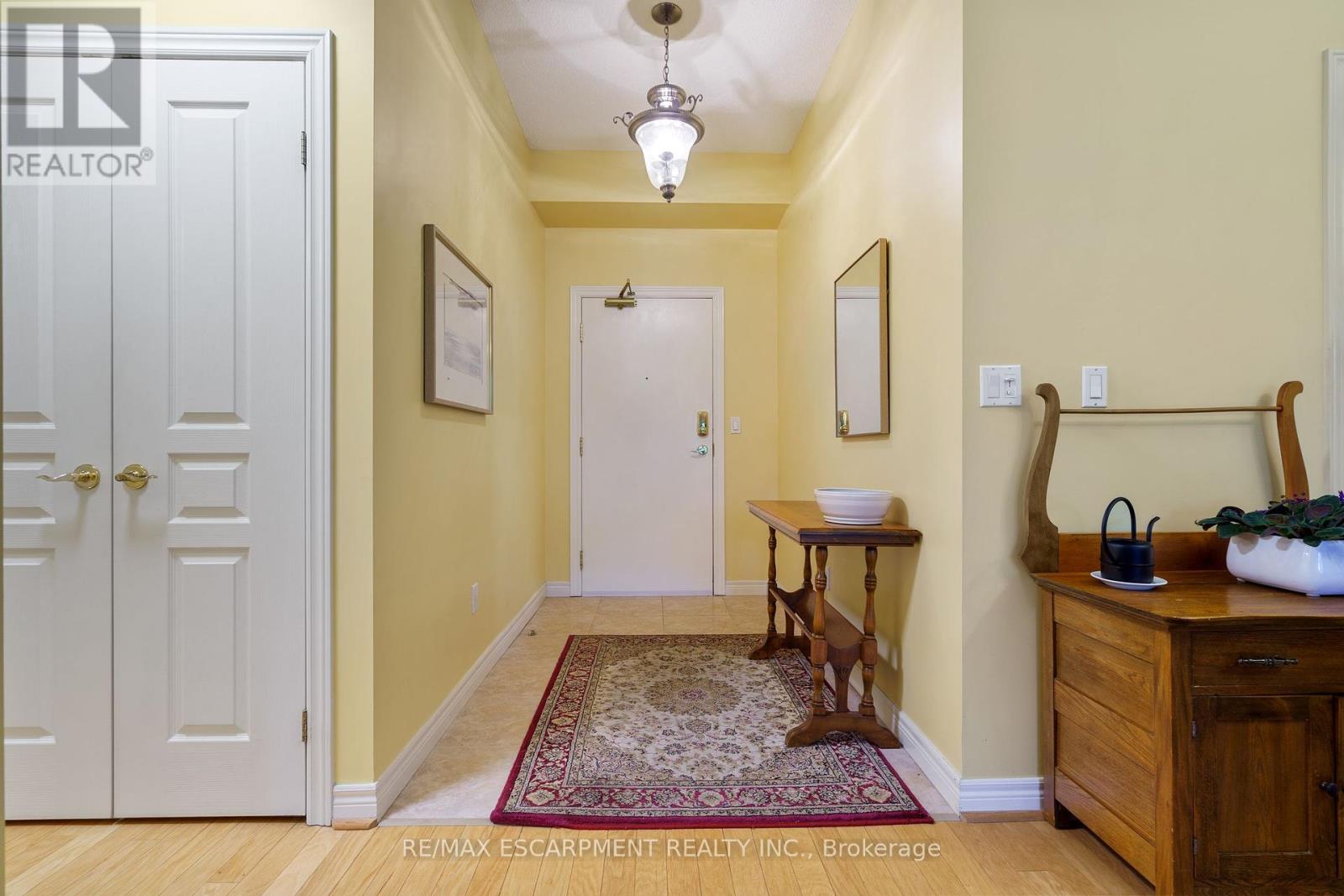 102 - 77 Governors Road, Hamilton, Ontario  L9H 7N8 - Photo 2 - X12395507
