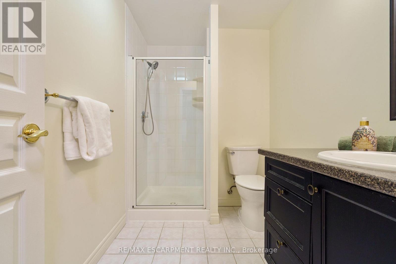102 - 77 Governors Road, Hamilton, Ontario  L9H 7N8 - Photo 32 - X12395507