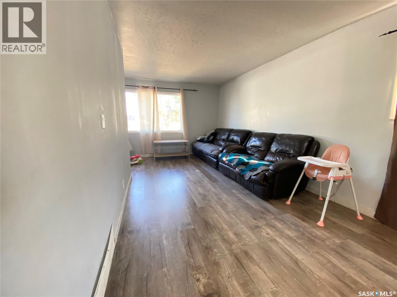 748 Rae Street, Regina, Saskatchewan  S4T 2A9 - Photo 6 - SK018039