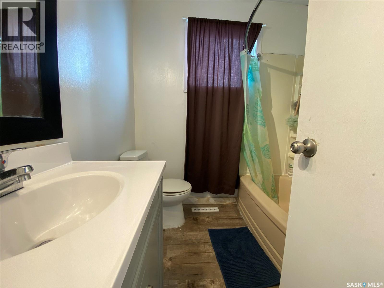748 Rae Street, Regina, Saskatchewan  S4T 2A9 - Photo 9 - SK018039