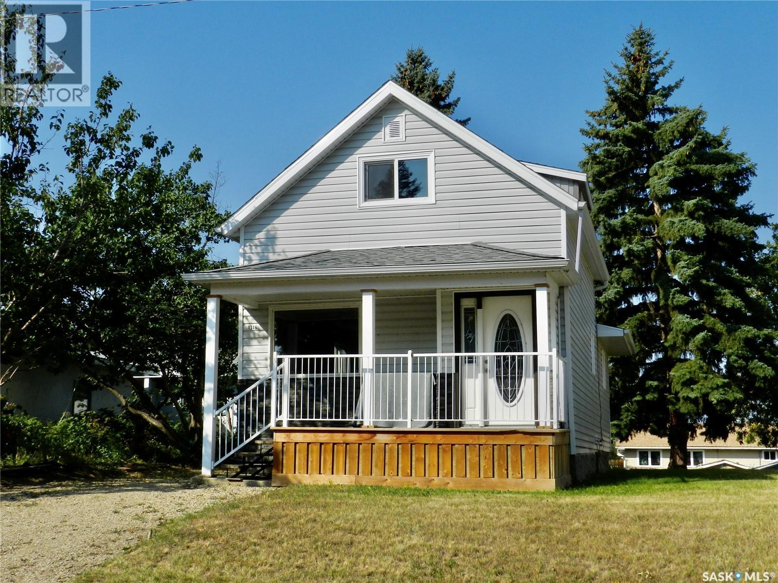 1346 Connaught Avenue, Moose Jaw, Saskatchewan  S6H 4B8 - Photo 1 - SK018035