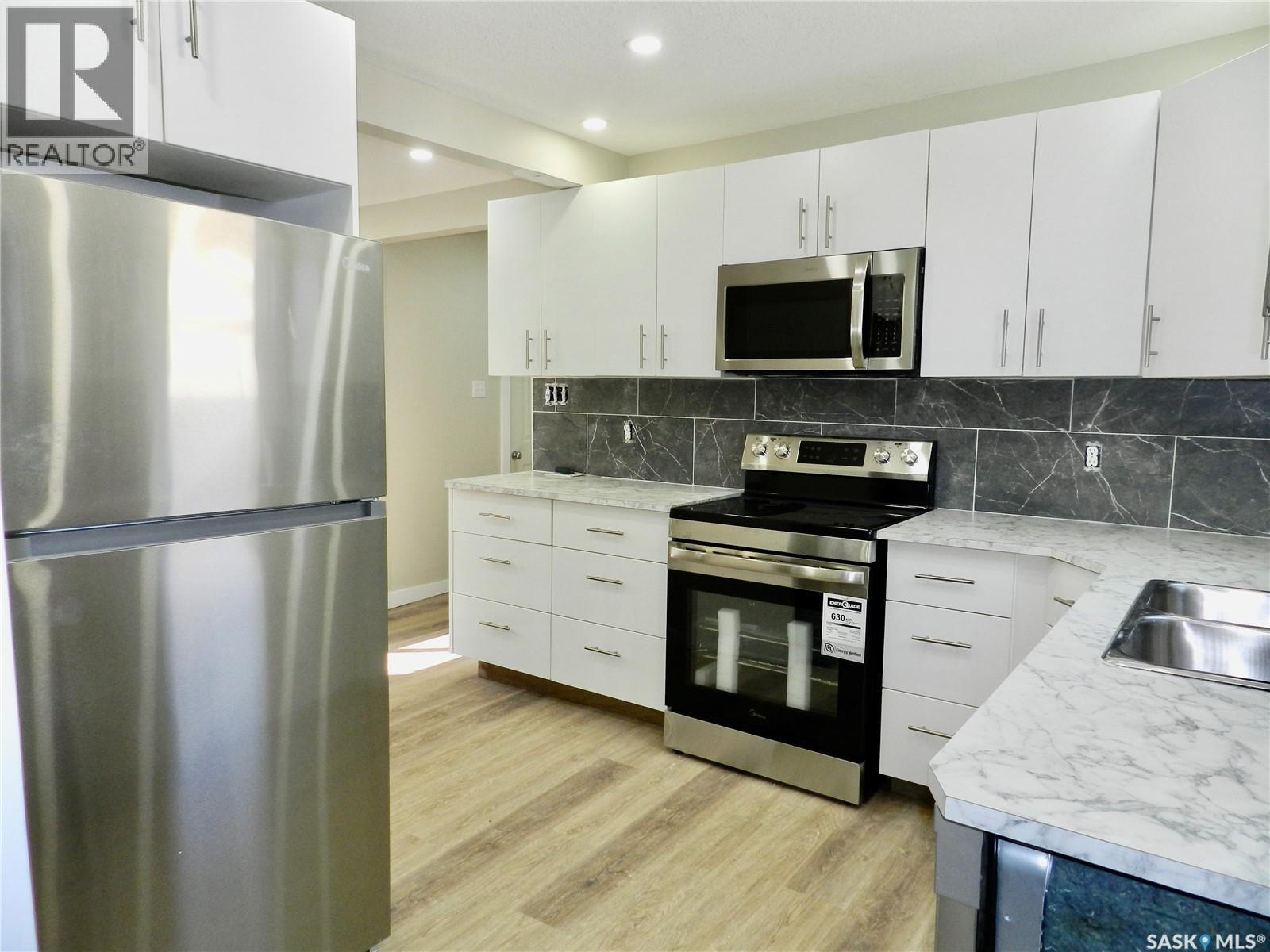 1346 Connaught Avenue, Moose Jaw, Saskatchewan  S6H 4B8 - Photo 11 - SK018035