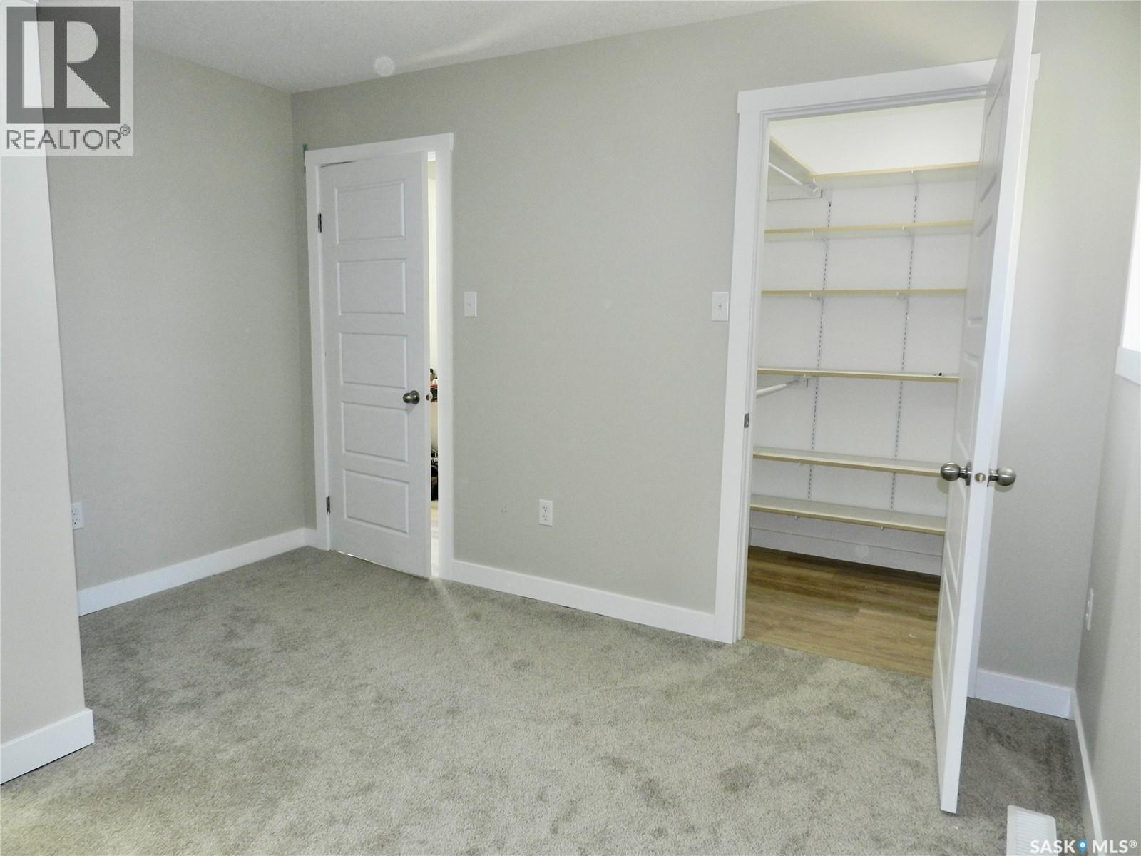 1346 Connaught Avenue, Moose Jaw, Saskatchewan  S6H 4B8 - Photo 15 - SK018035