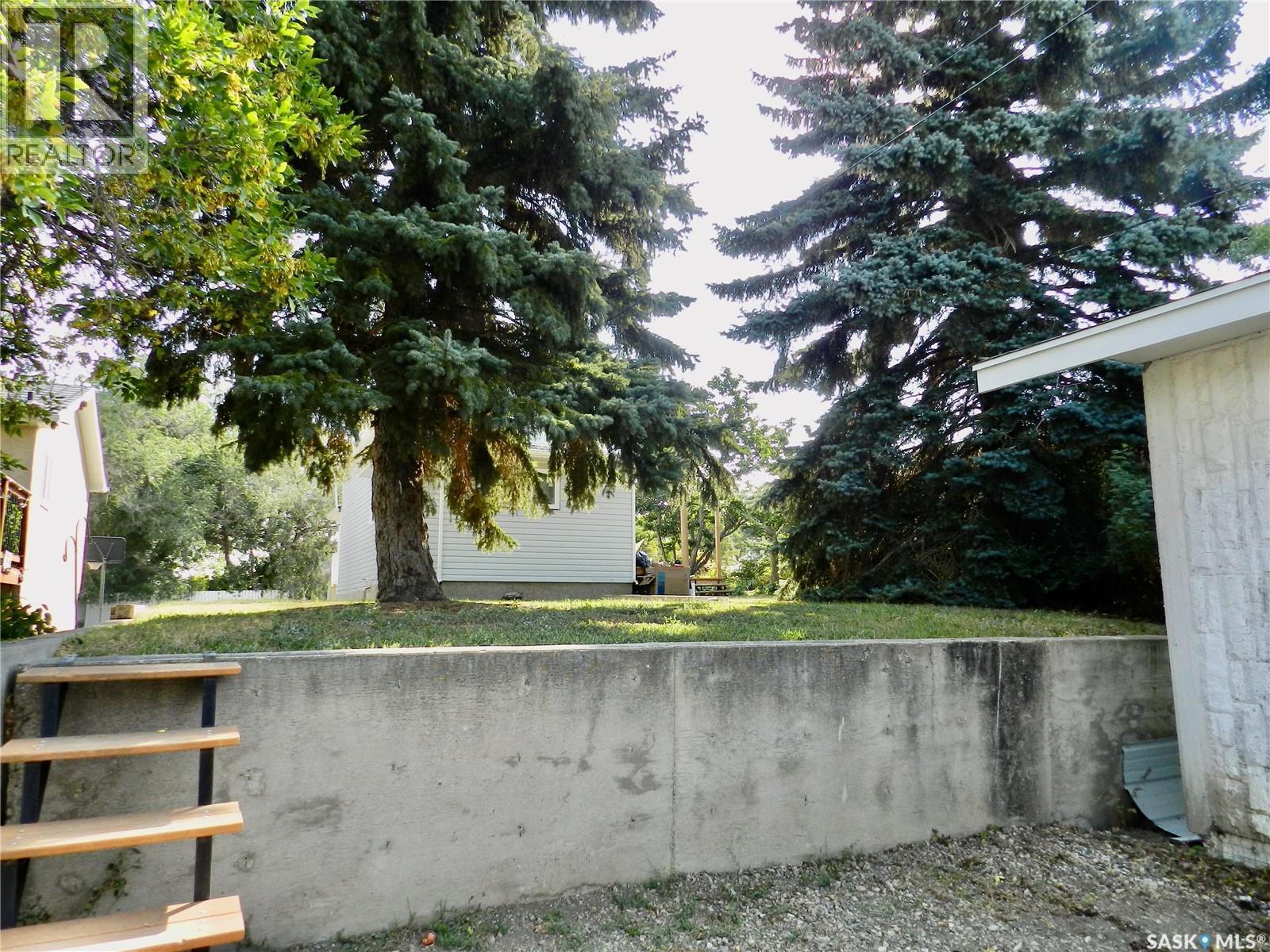 1346 Connaught Avenue, Moose Jaw, Saskatchewan  S6H 4B8 - Photo 27 - SK018035