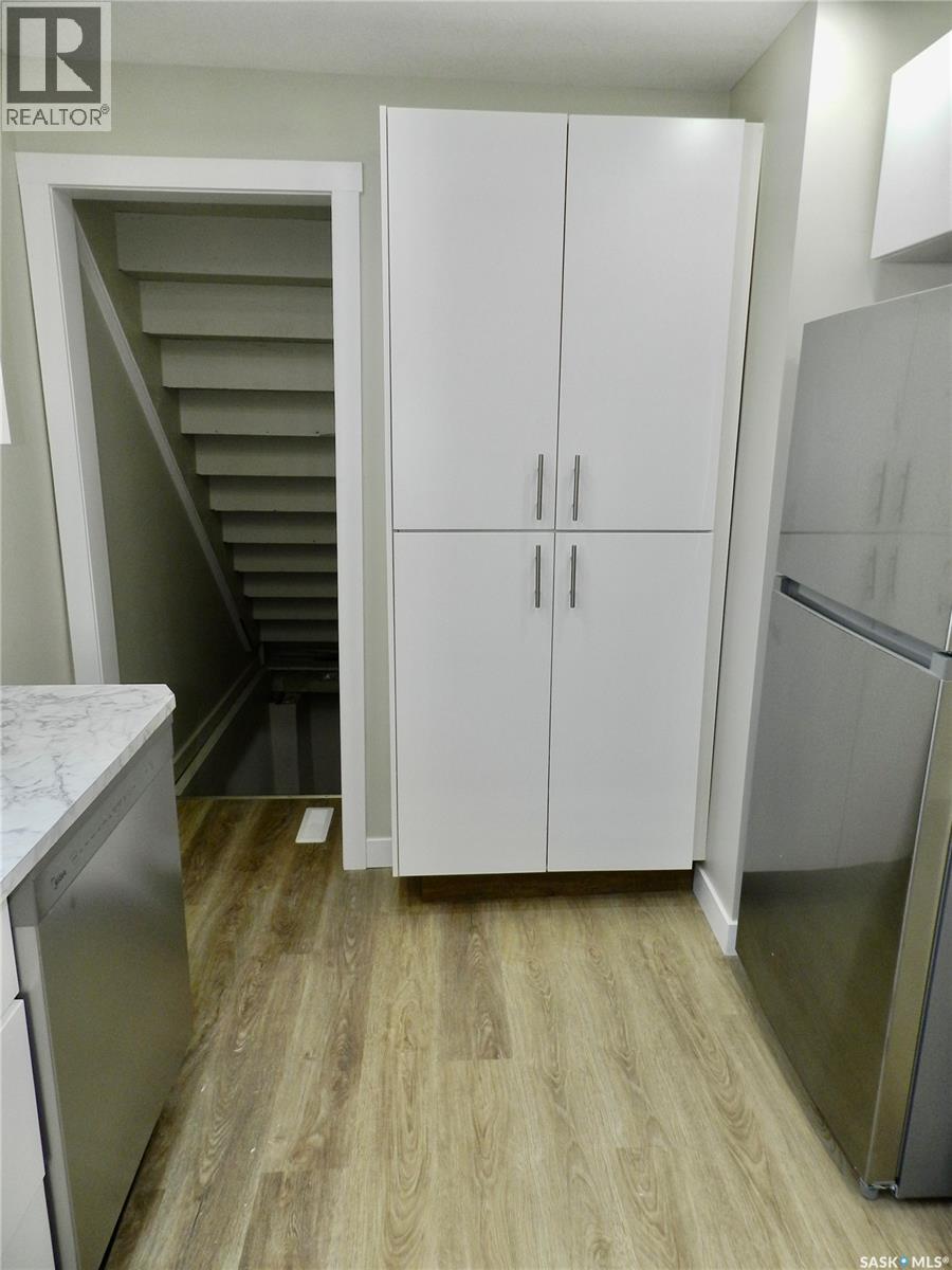 1346 Connaught Avenue, Moose Jaw, Saskatchewan  S6H 4B8 - Photo 9 - SK018035