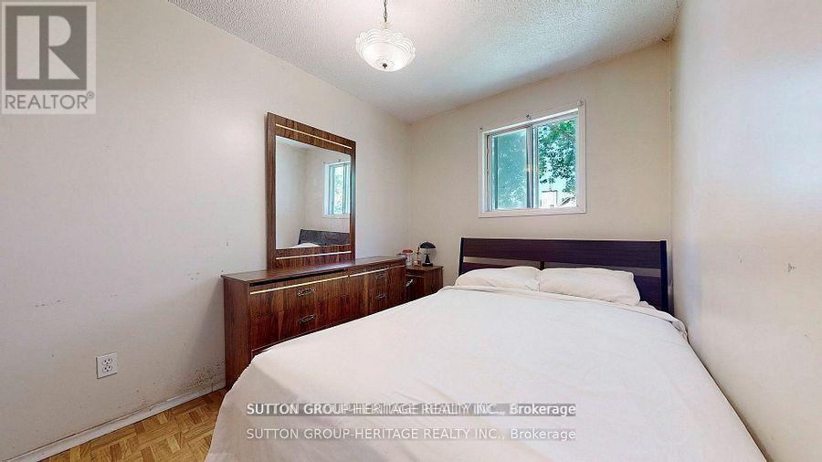 29 Lake Avenue, Ramara, Ontario  L0K 1B0 - Photo 16 - S12393848