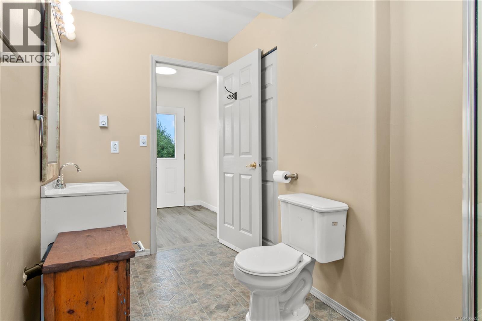 3754 Island Hwy S, Campbell River, British Columbia  V9W 1M3 - Photo 27 - 1009223