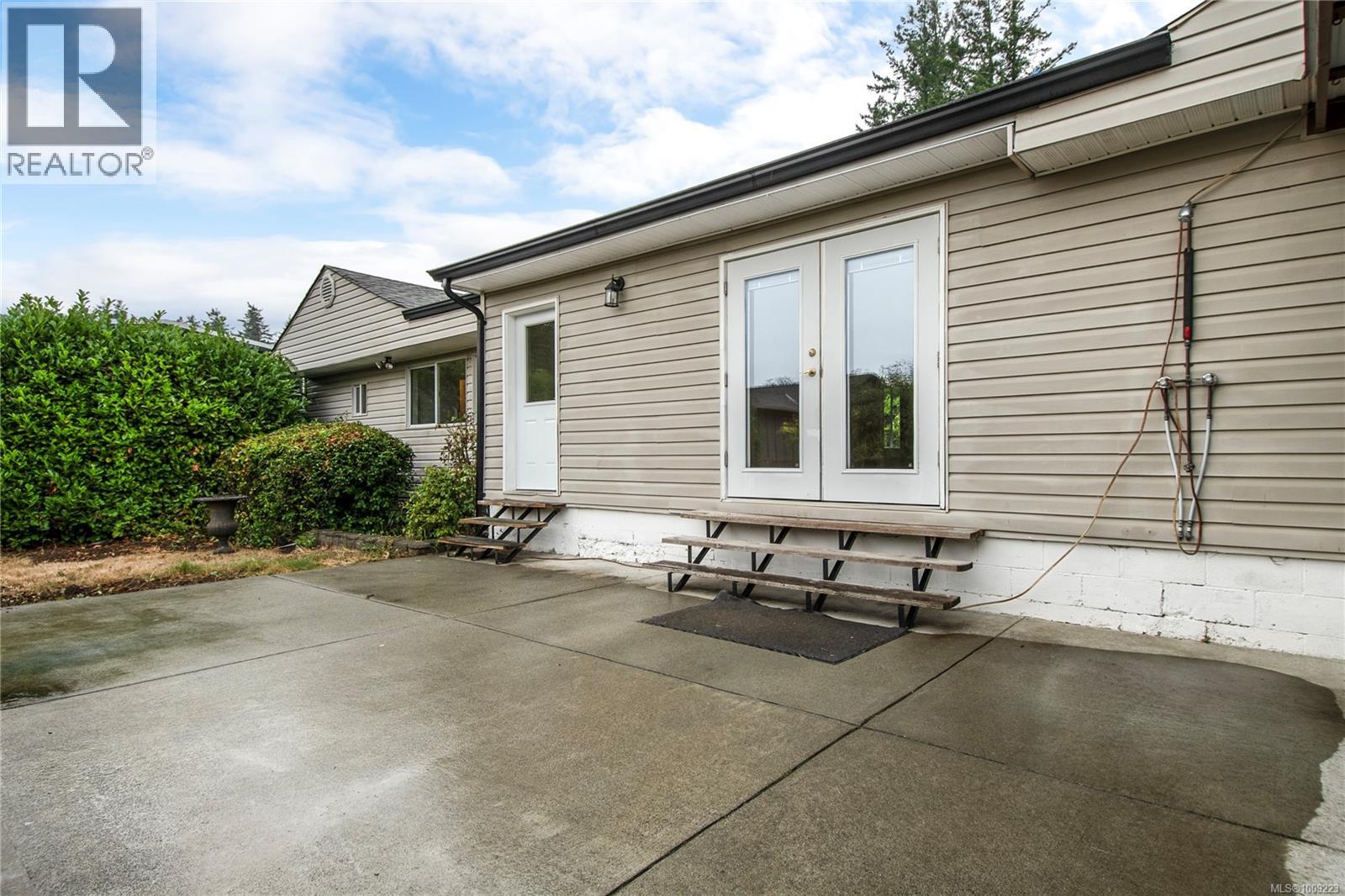 3754 Island Hwy S, Campbell River, British Columbia  V9W 1M3 - Photo 40 - 1009223
