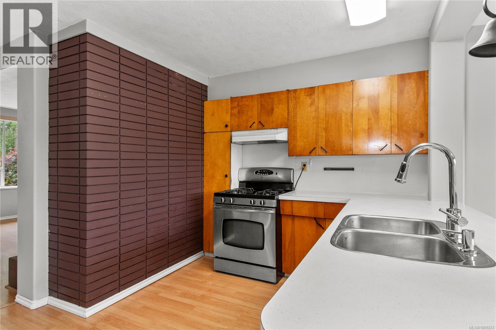 3754 Island Hwy S, Campbell River, British Columbia  V9W 1M3 - Photo 5 - 1009223