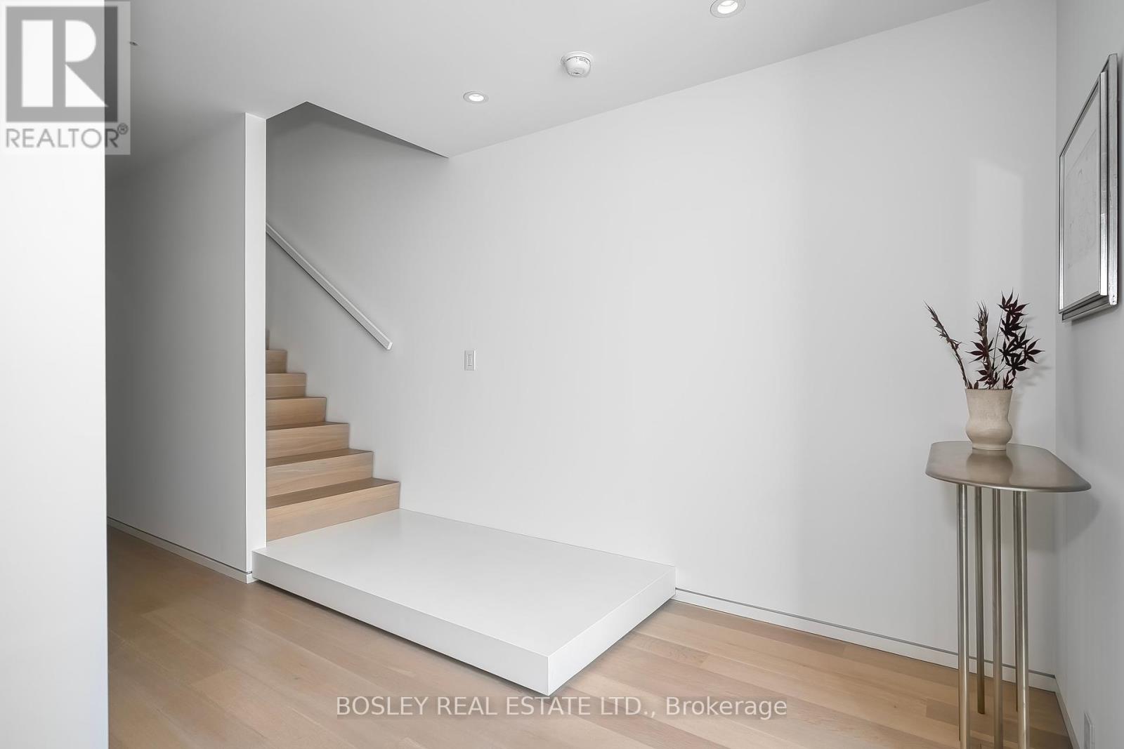5 Edgecombe Avenue, Toronto, Ontario  M5N 2X1 - Photo 14 - C12395636
