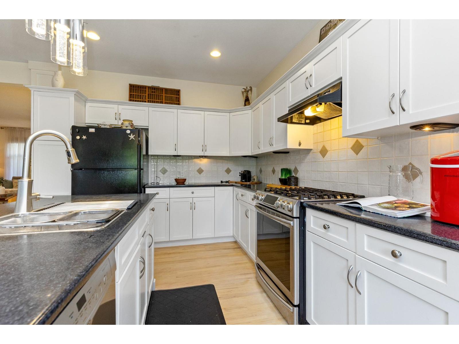 36214 S Auguston Parkway, Abbotsford, British Columbia  V3G 2Y9 - Photo 8 - R3045646