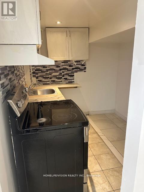 Lower - 2221 Kennedy Road, Toronto, Ontario  M1T 3G5 - Photo 5 - E12395630