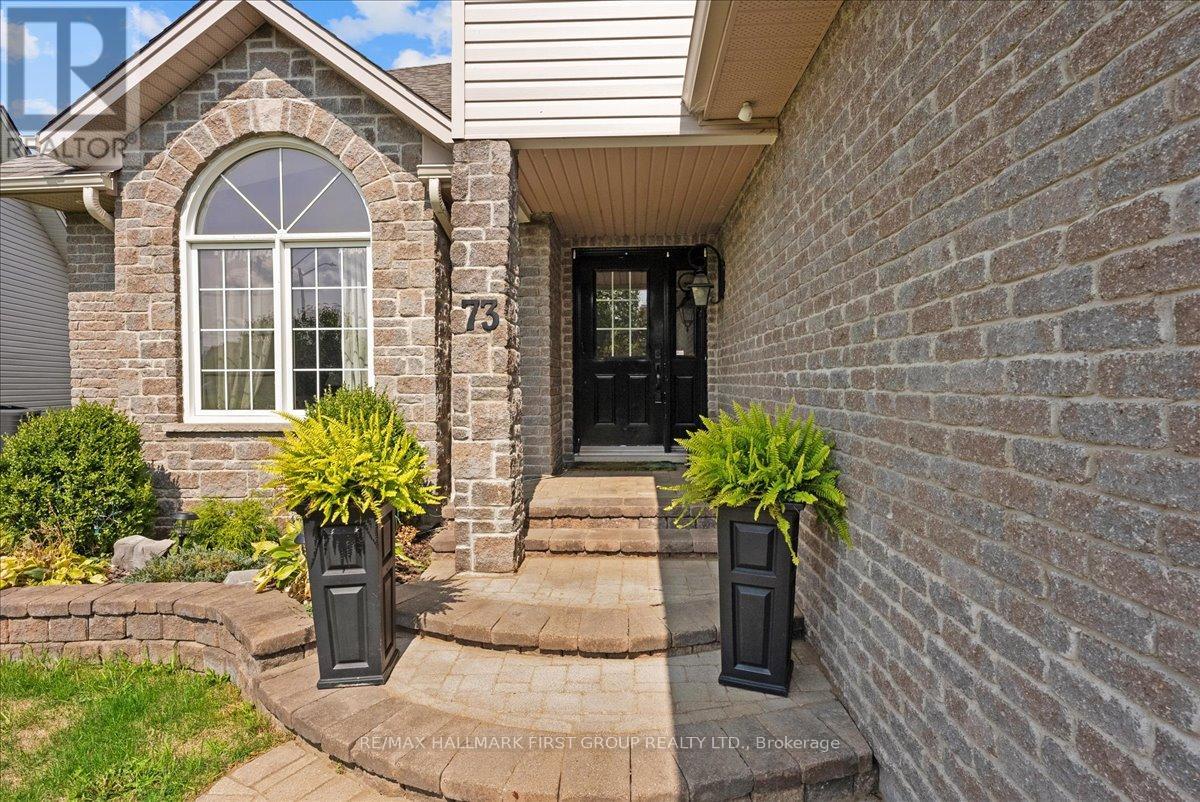 73 Springdale Drive, Kawartha Lakes, Ontario  K9V 0J4 - Photo 4 - X12395657